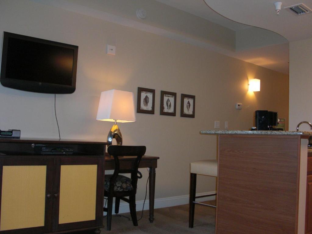 Carillon Beach Resort Inn โรสแมรีบีช ภายนอก รูปภาพ