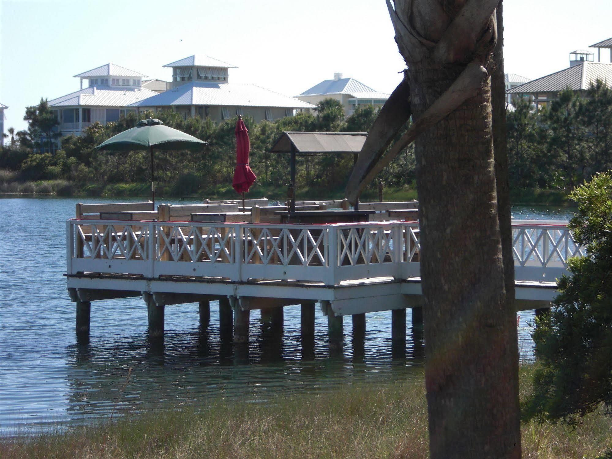 Carillon Beach Resort Inn โรสแมรีบีช ภายนอก รูปภาพ